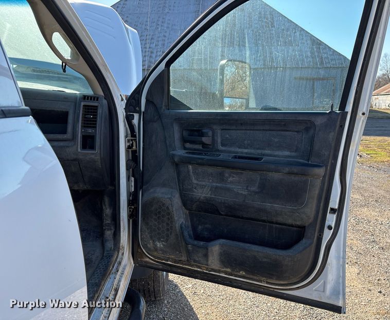 image for item EY9873 2014 Dodge Ram 4500 Crew Cab utility / service truck
