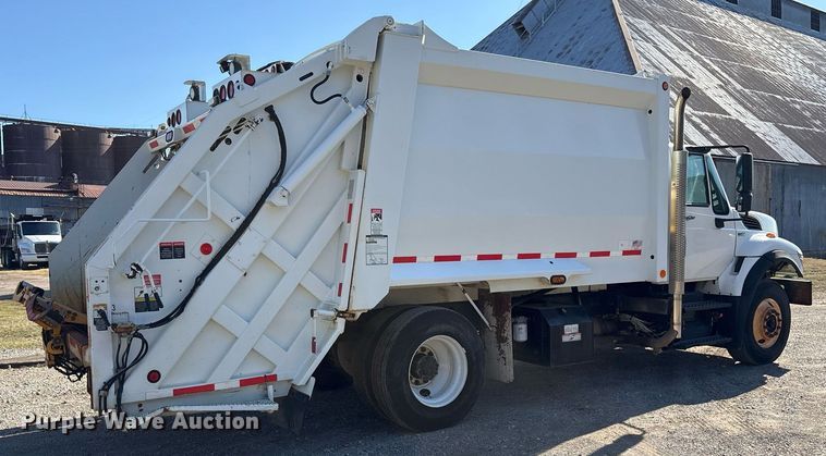 image for item EY9874 2012 International 7400 SBA refuse truck