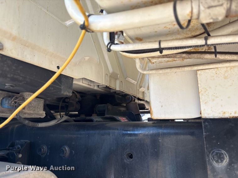 image for item EY9874 2012 International 7400 SBA refuse truck