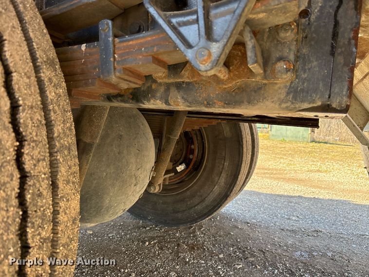 image for item EY9874 2012 International 7400 SBA refuse truck