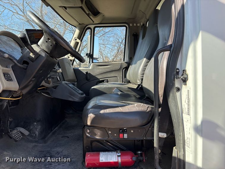 image for item EY9874 2012 International 7400 SBA refuse truck