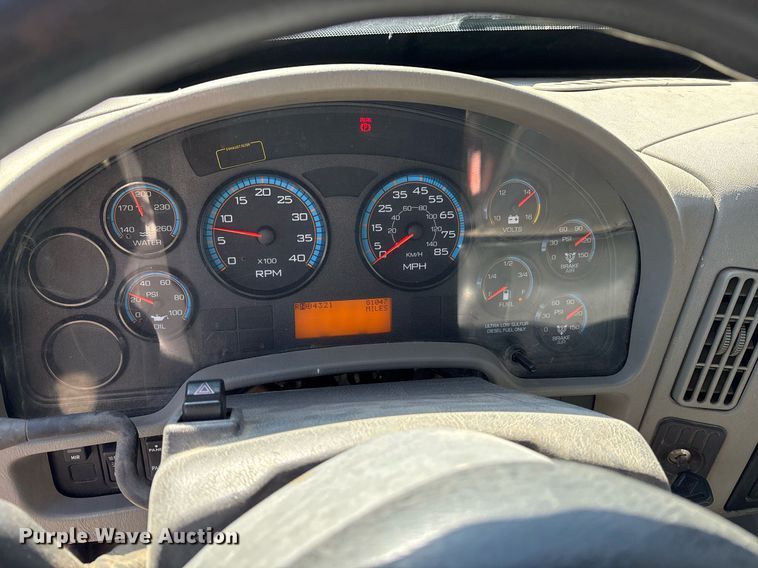 image for item EY9874 2012 International 7400 SBA refuse truck