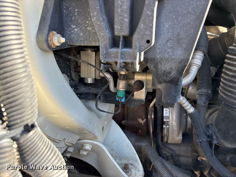 image for item EY9874 2012 International 7400 SBA refuse truck