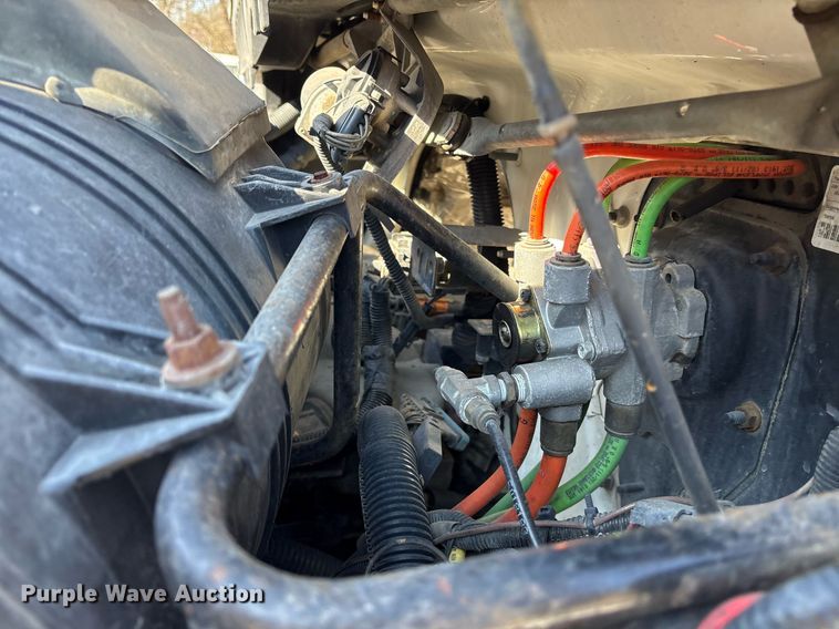 image for item EY9874 2012 International 7400 SBA refuse truck