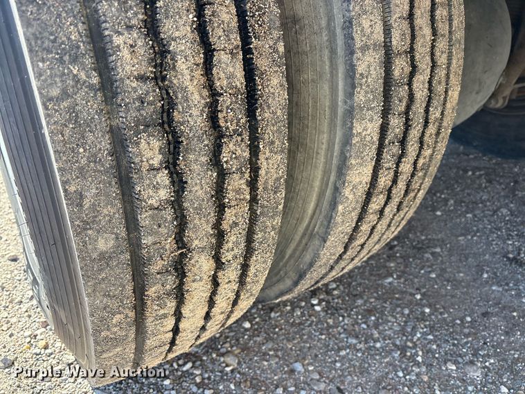 image for item EY9874 2012 International 7400 SBA refuse truck