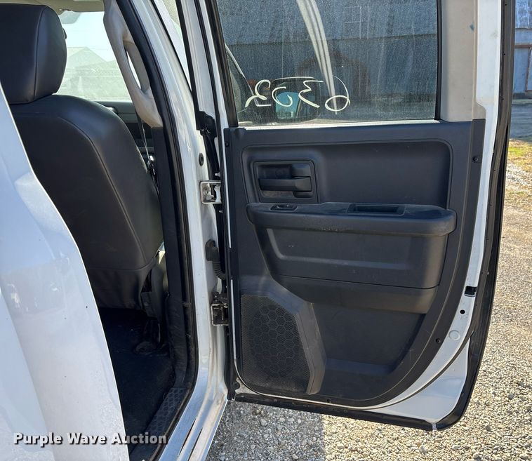 image for item EY9875 2010 Dodge Ram 1500 Quad Cab pickup truck