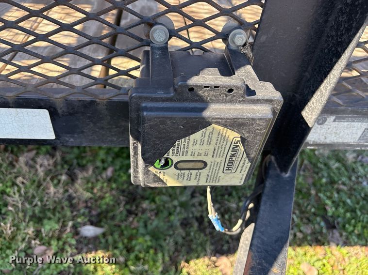 image for item EY9878 2013 Trail Master utility trailer