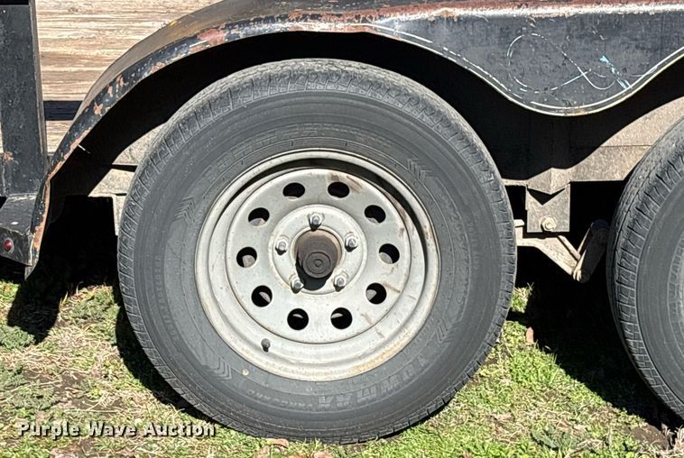 image for item EY9878 2013 Trail Master utility trailer