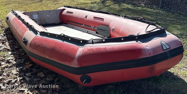 image for item EY9880 2009 Achilles SG-156 inflatable raft