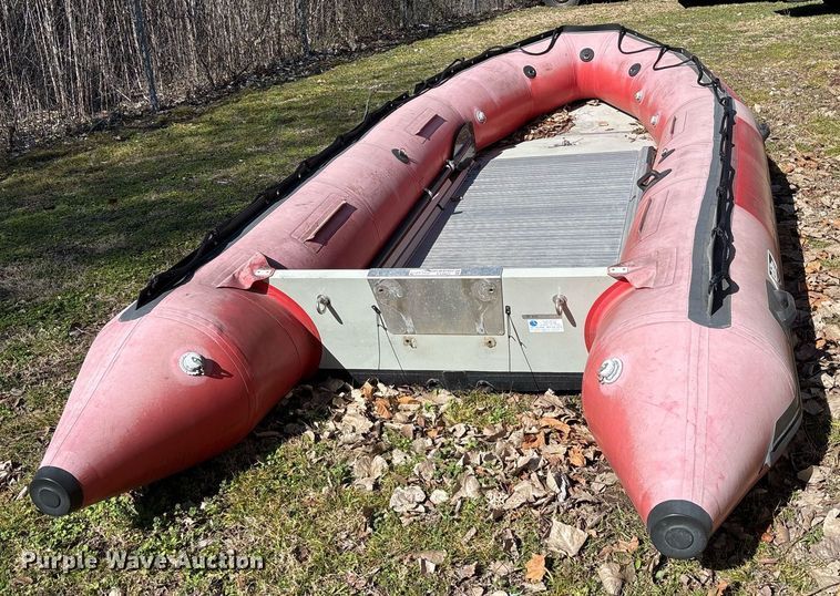 image for item EY9880 2009 Achilles SG-156 inflatable raft