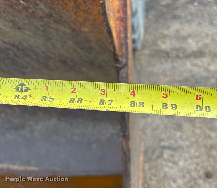 image for item EY9900 1980 John Deere JD444 wheel loader