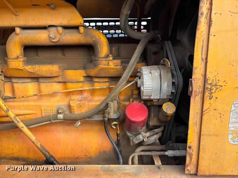 image for item EY9900 1980 John Deere JD444 wheel loader