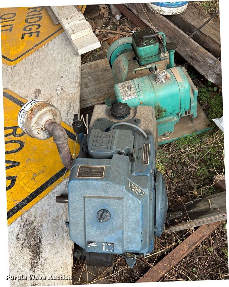 image for item EY9902 (2) engines