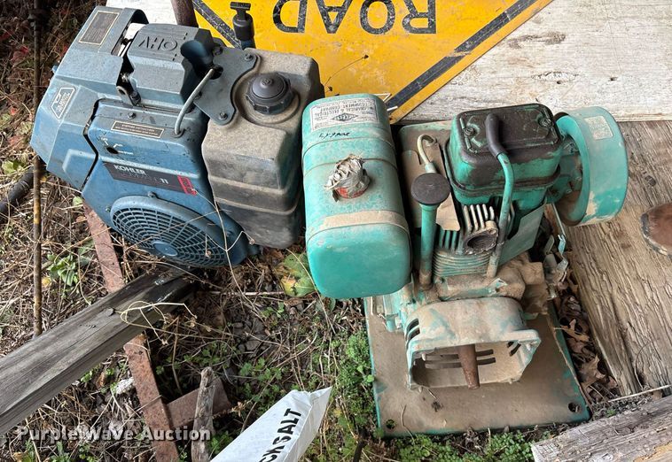 image for item EY9902 (2) engines