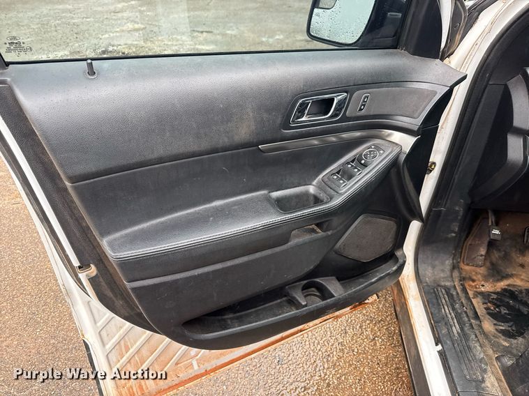 image for item LH9475 2016 Ford Explorer Police Interceptor  SUV