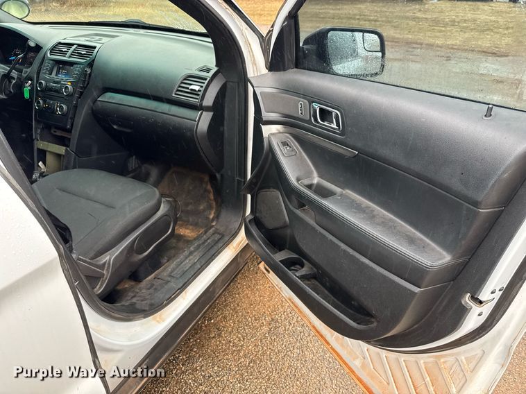 image for item LH9475 2016 Ford Explorer Police Interceptor  SUV