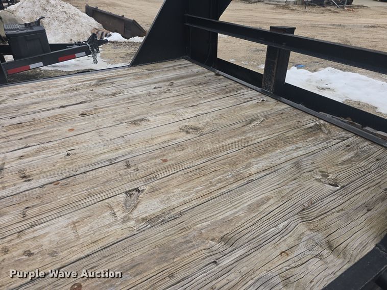 image for item NI9475 2012 Load Trail equipment trailer