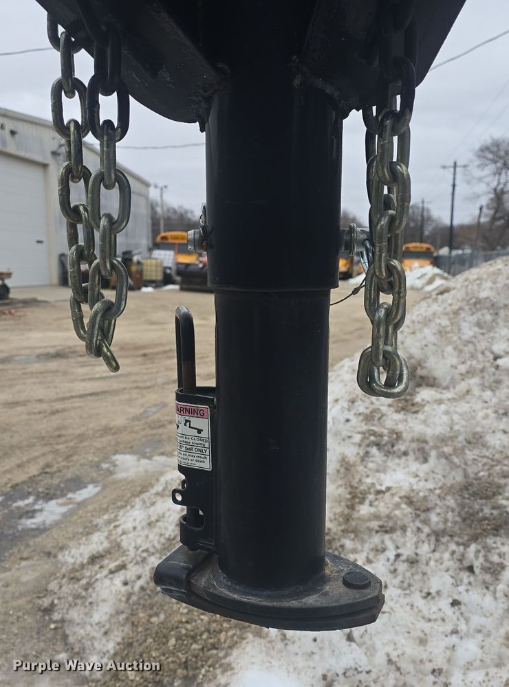 image for item NI9475 2012 Load Trail equipment trailer