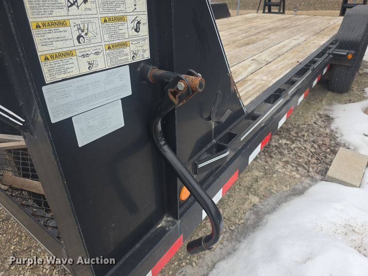 image for item NI9475 2012 Load Trail equipment trailer