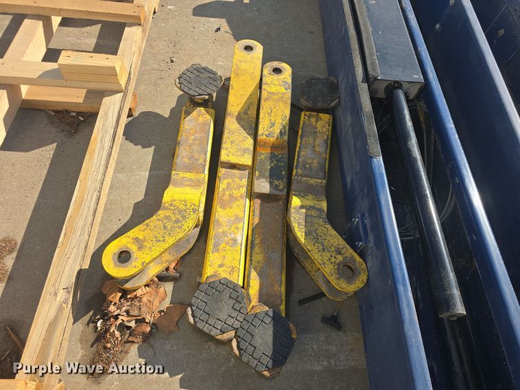 image for item NI9484 Versymmetric Challenger  3900 2-post lift