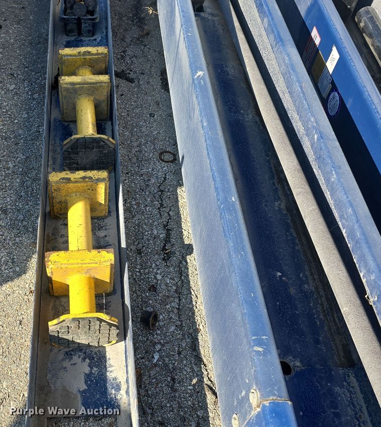 image for item NI9484 Versymmetric Challenger  3900 2-post lift