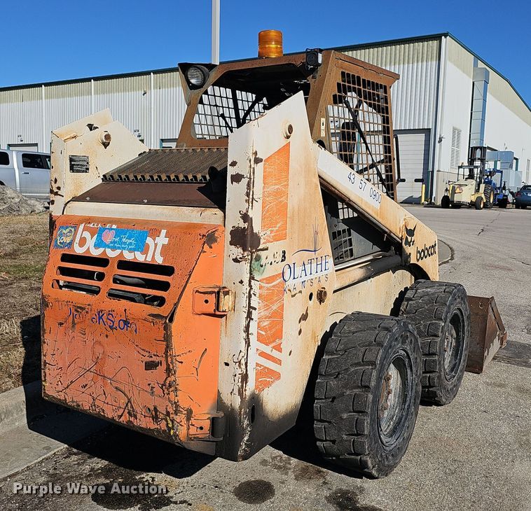 image for item NI9487 1993 Bobcat 843B skid steer loader