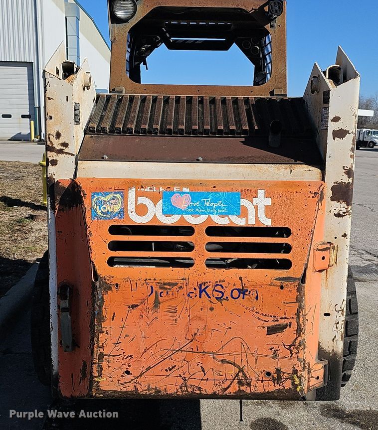 image for item NI9487 1993 Bobcat 843B skid steer loader