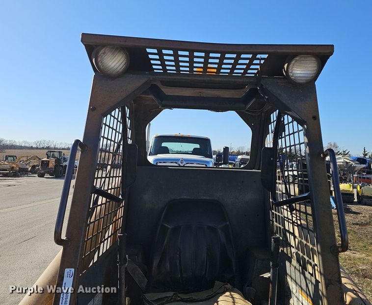 image for item NI9487 1993 Bobcat 843B skid steer loader