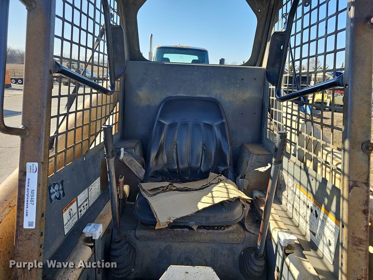 image for item NI9487 1993 Bobcat 843B skid steer loader