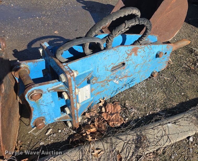 image for item NI9491 Okada ORV800 breaker