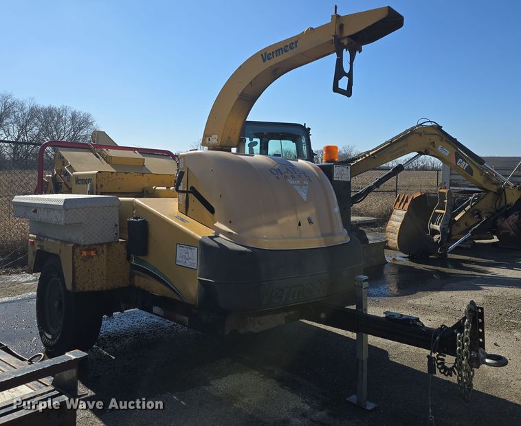 image for item NI9496 2008 Vermeer BC1500 wood chipper