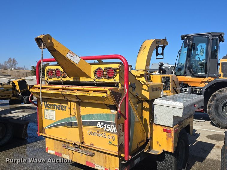 image for item NI9496 2008 Vermeer BC1500 wood chipper