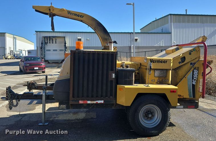image for item NI9496 2008 Vermeer BC1500 wood chipper