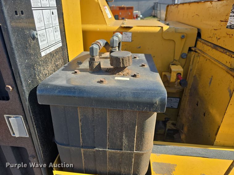 image for item NI9496 2008 Vermeer BC1500 wood chipper