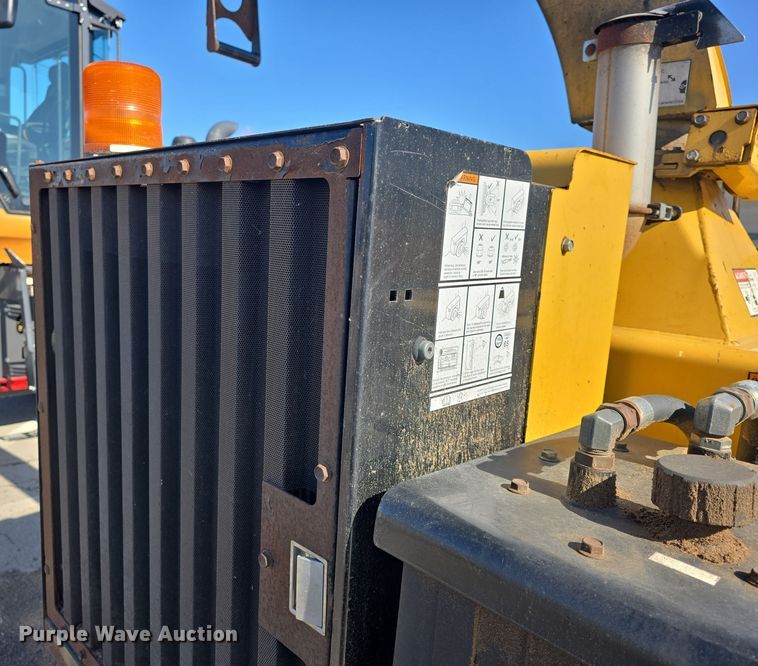 image for item NI9496 2008 Vermeer BC1500 wood chipper