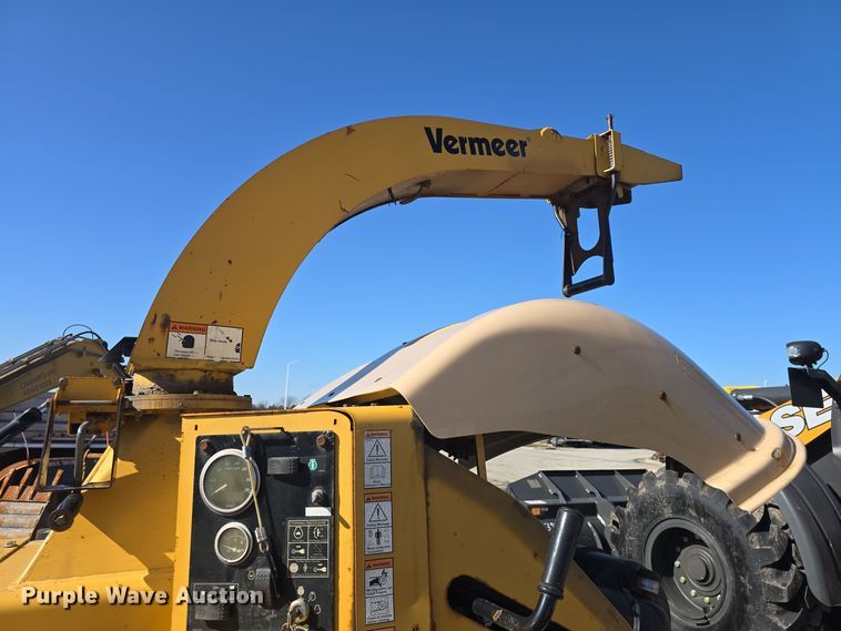 image for item NI9496 2008 Vermeer BC1500 wood chipper