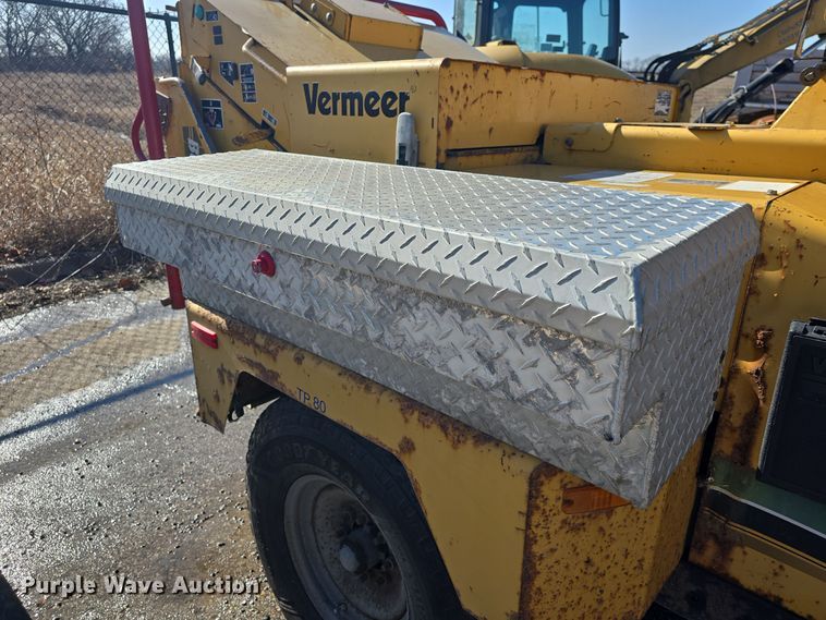 image for item NI9496 2008 Vermeer BC1500 wood chipper