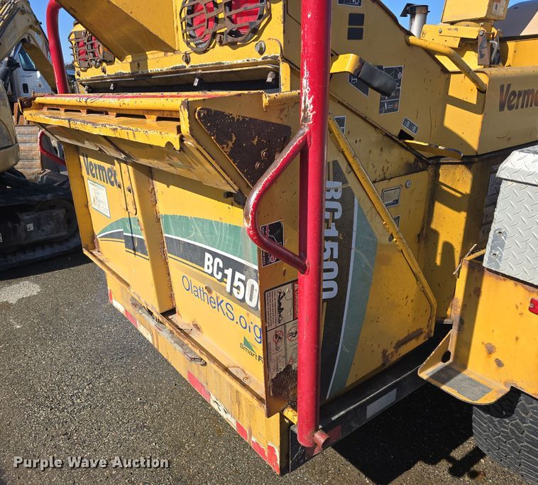 image for item NI9496 2008 Vermeer BC1500 wood chipper