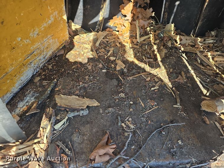 image for item NI9496 2008 Vermeer BC1500 wood chipper