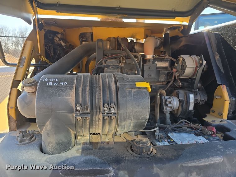 image for item NI9496 2008 Vermeer BC1500 wood chipper