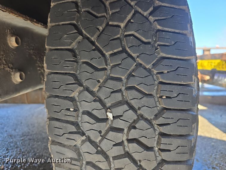 image for item NI9496 2008 Vermeer BC1500 wood chipper