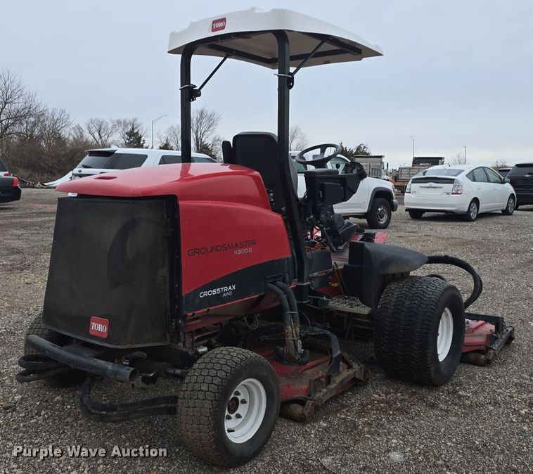 image for item NI9500 2013 Toro Groundsmaster 4300D lawn mower
