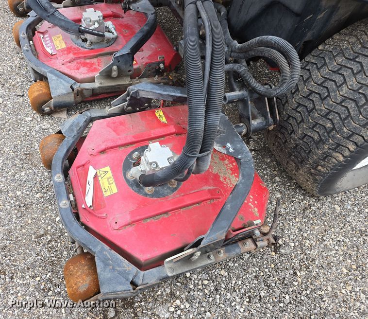 image for item NI9500 2013 Toro Groundsmaster 4300D lawn mower