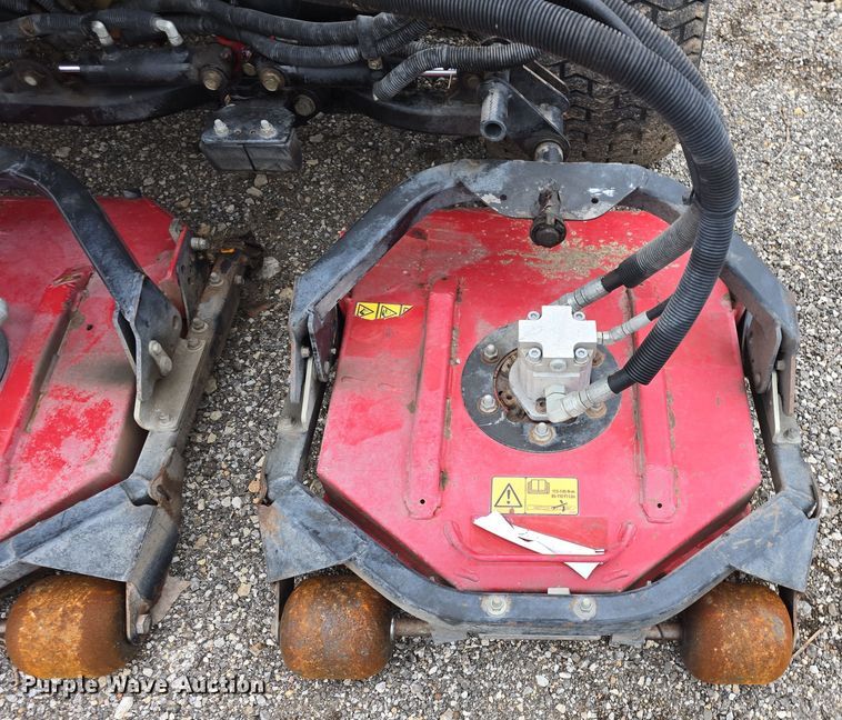 image for item NI9500 2013 Toro Groundsmaster 4300D lawn mower