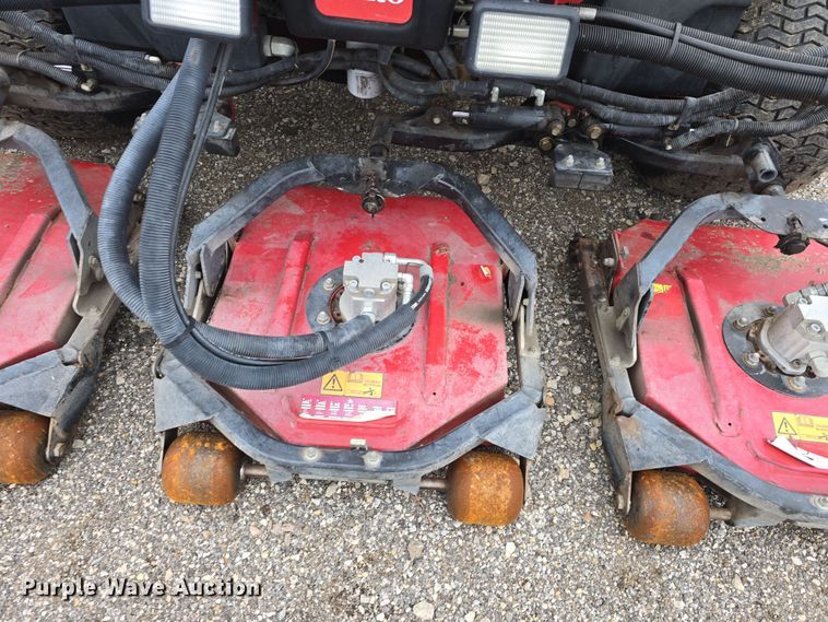 image for item NI9500 2013 Toro Groundsmaster 4300D lawn mower