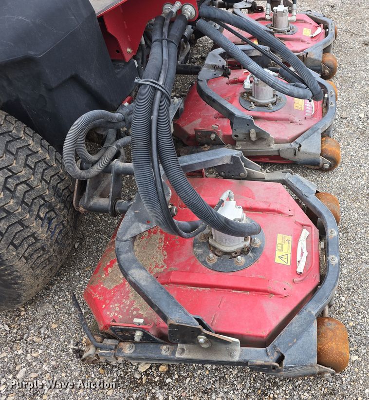 image for item NI9500 2013 Toro Groundsmaster 4300D lawn mower