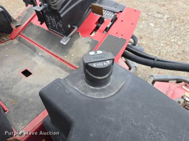 image for item NI9500 2013 Toro Groundsmaster 4300D lawn mower