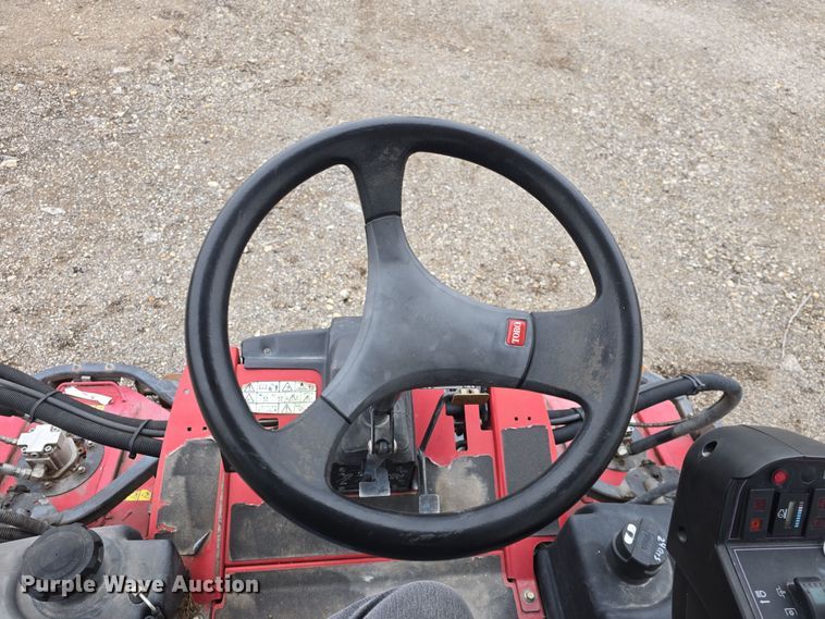 image for item NI9500 2013 Toro Groundsmaster 4300D lawn mower