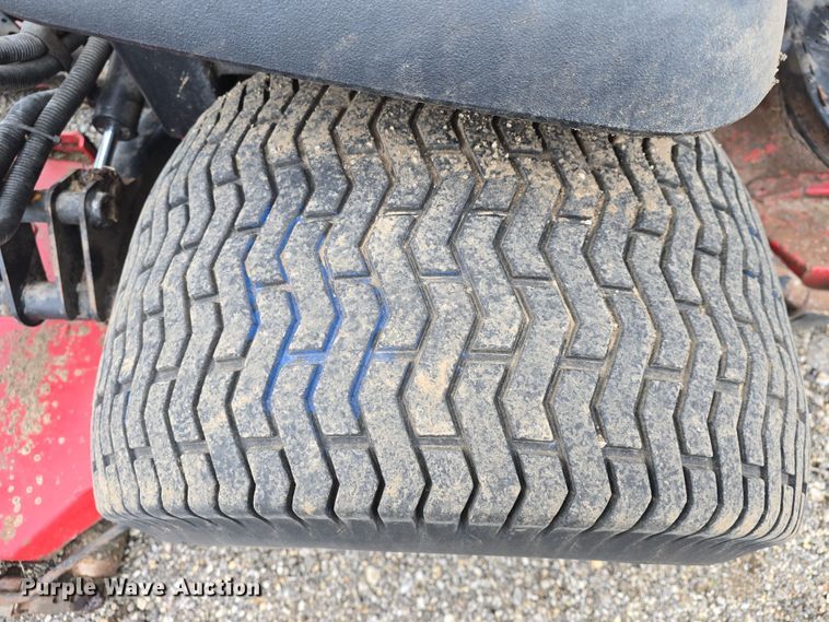 image for item NI9500 2013 Toro Groundsmaster 4300D lawn mower