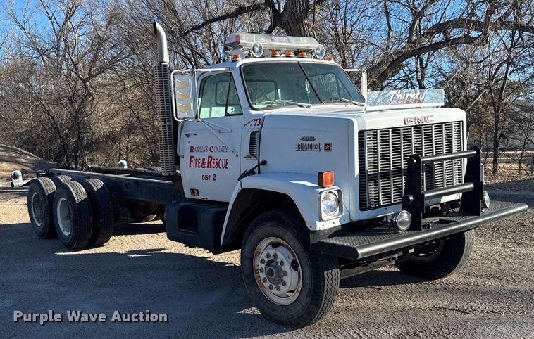 image for item NN9548 1980 GMC Brigadier truck cab and chassis